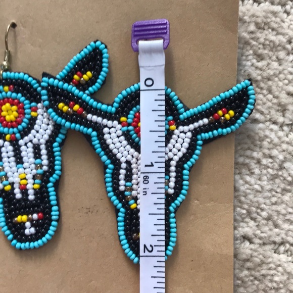 NWT Western beaded longhorn hook earrings - Picture 5 of 5